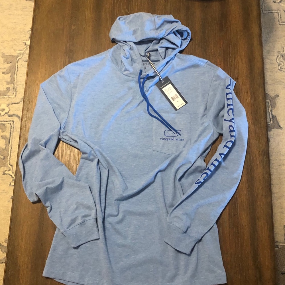 NWT Vineyard Vines Heather Whale Pullover